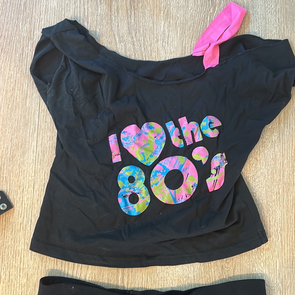 I love the 80s costume